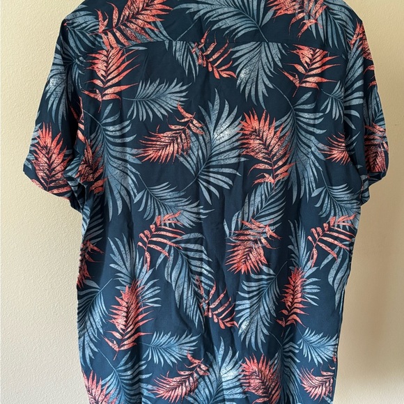 Chaps Men's Leaf Print Shirt - Navy and Coral - Picture 3 of 8